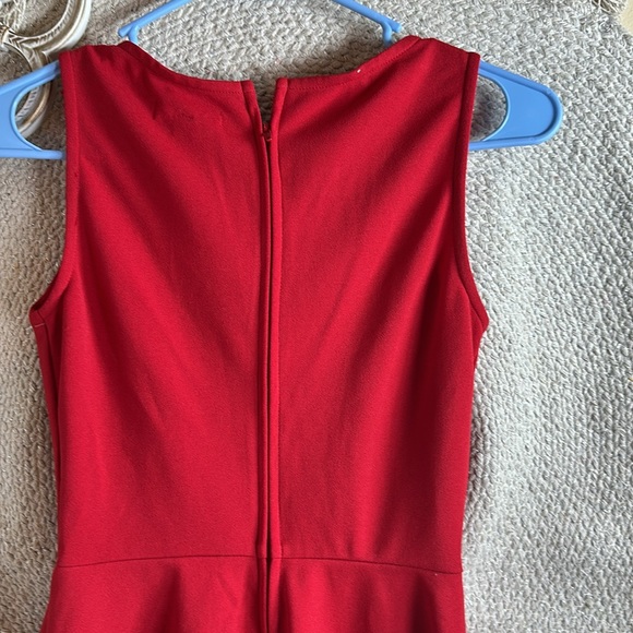 Red speechless dress - Picture 6 of 7